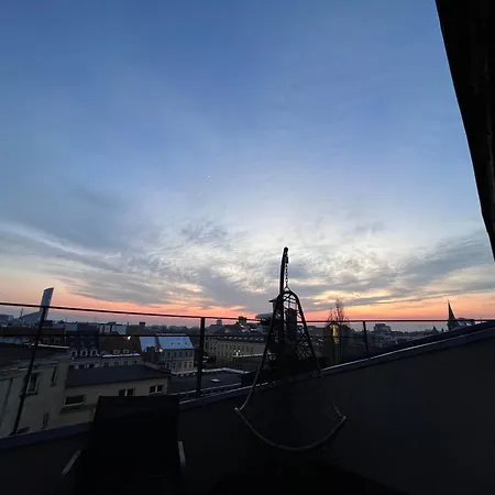 Girlstel - Girls Only Space 호스텔 *