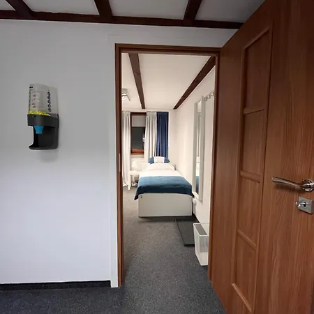 Hostal Girlstel - Girls Only Space Breslavia