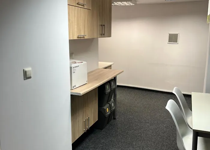 Girlstel - Girls Only Space *