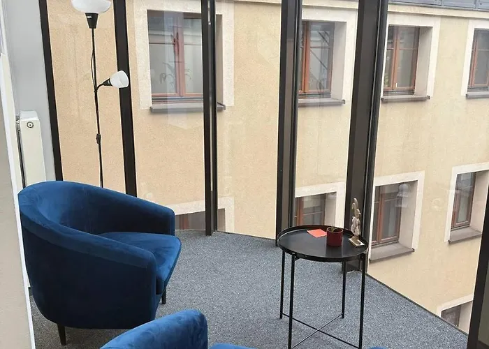 Girlstel - Girls Only Space Hostel *