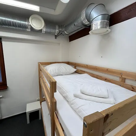 Girlstel - Girls Only Space Wrocław