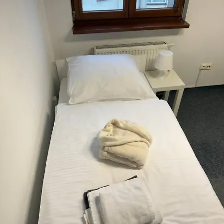 Girlstel - Girls Only Space * Wrocław