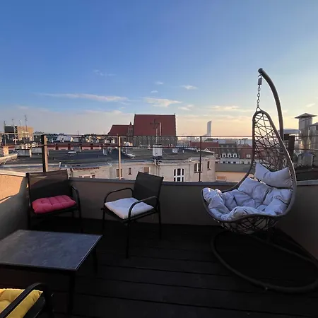 Girlstel - Girls Only Space Wroclaw