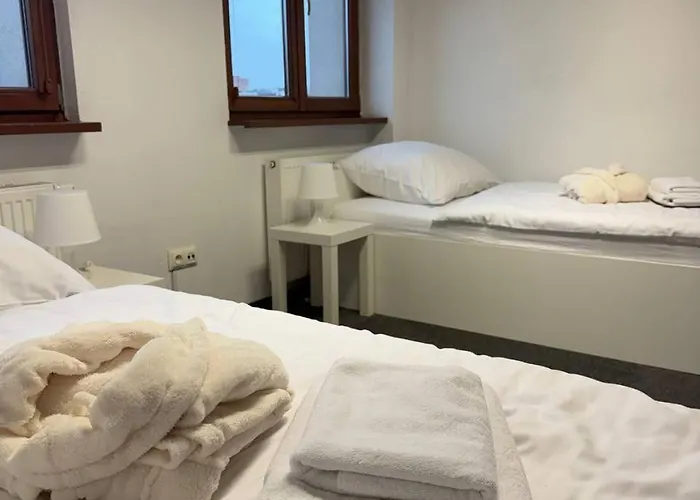 Girlstel - Girls Only Space