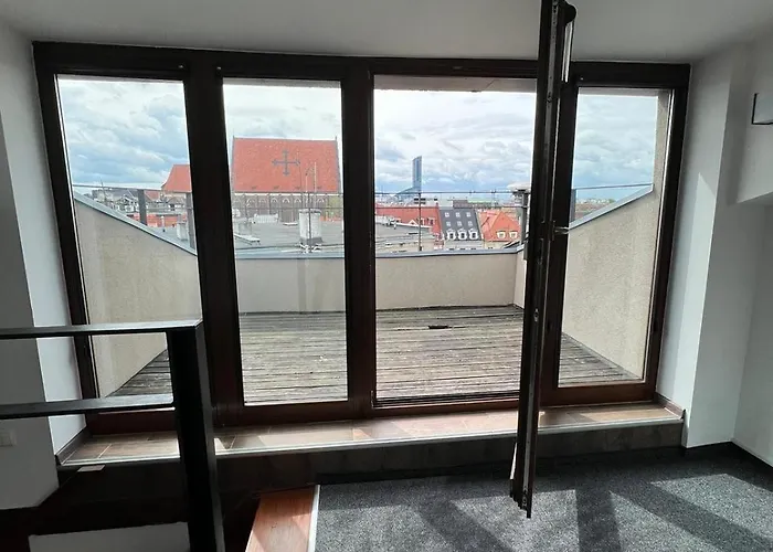 Girlstel - Girls Only Space Wrocław