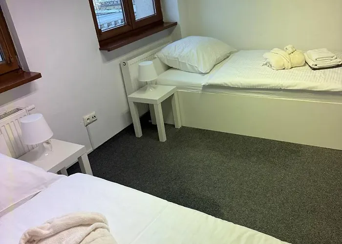 Girlstel - Girls Only Space Hostel Βρότσλαβ