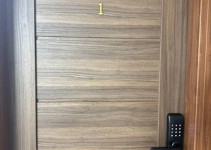 Girlstel - Girls Only Space Hostel *